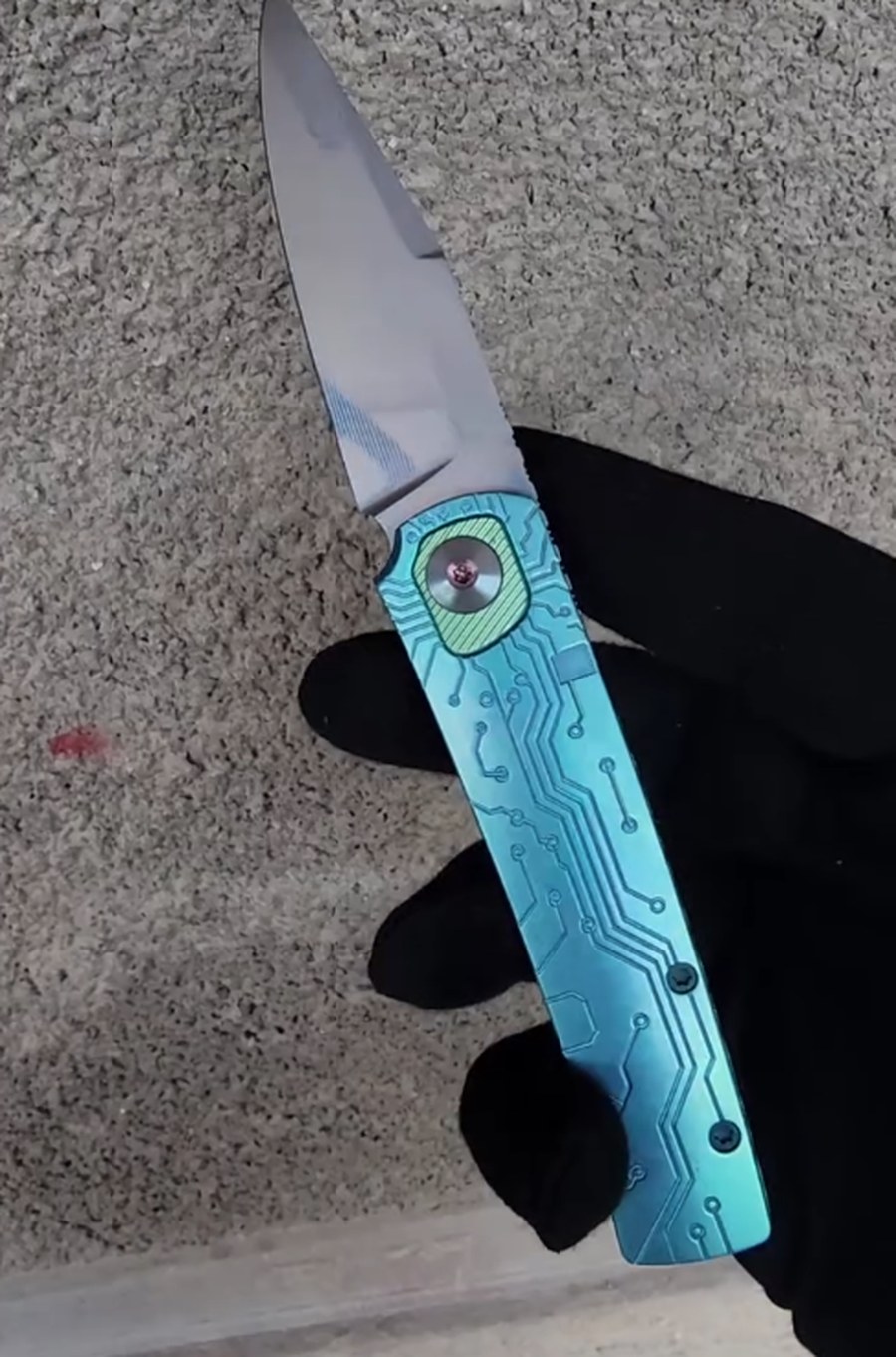 Circuit — Satin · Teal anodised
